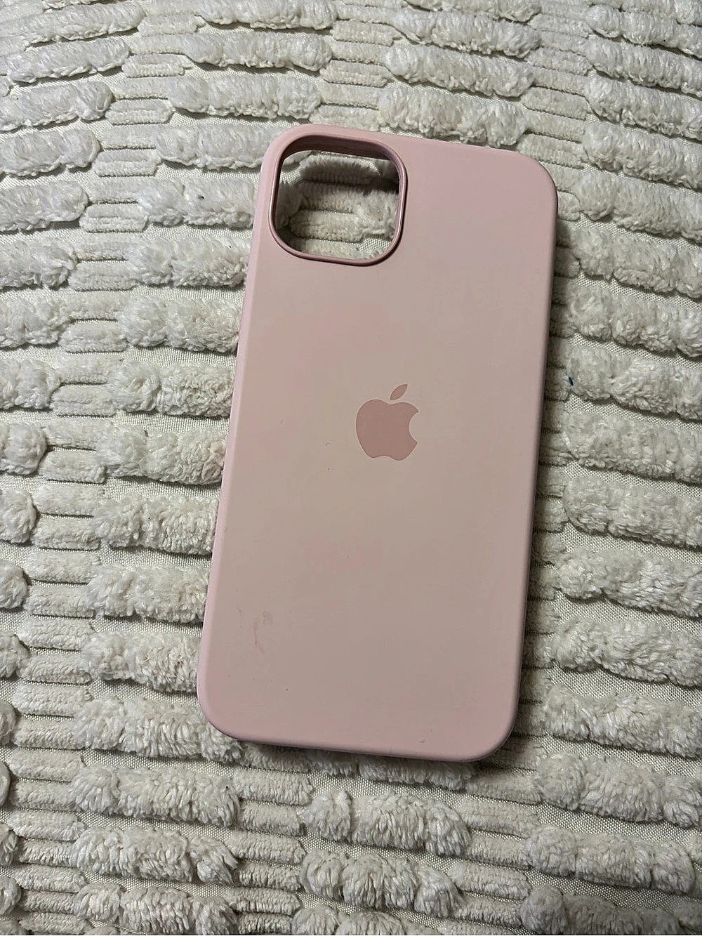 Apple iPhone 13 Silicone Case with MagSafe Pink